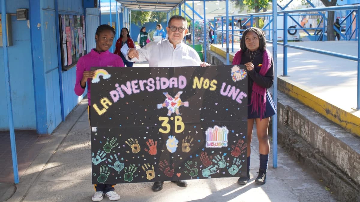 Liceo Eduardo Charme marcha por el Día Mundial de la Concienciación sobre el Autismo en San Fernando — foto 7