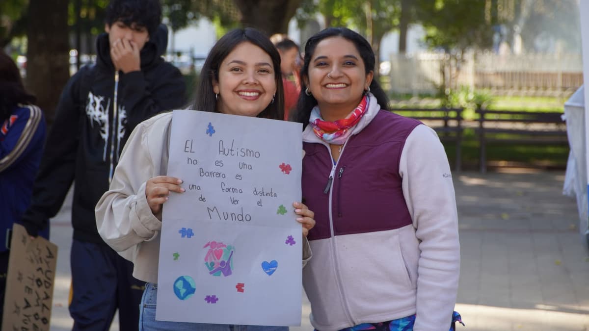 Liceo Eduardo Charme marcha por el Día Mundial de la Concienciación sobre el Autismo en San Fernando — foto 9