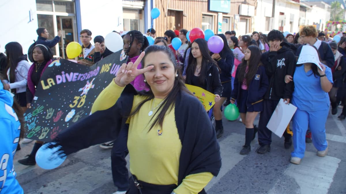 Liceo Eduardo Charme marcha por el Día Mundial de la Concienciación sobre el Autismo en San Fernando — foto 11