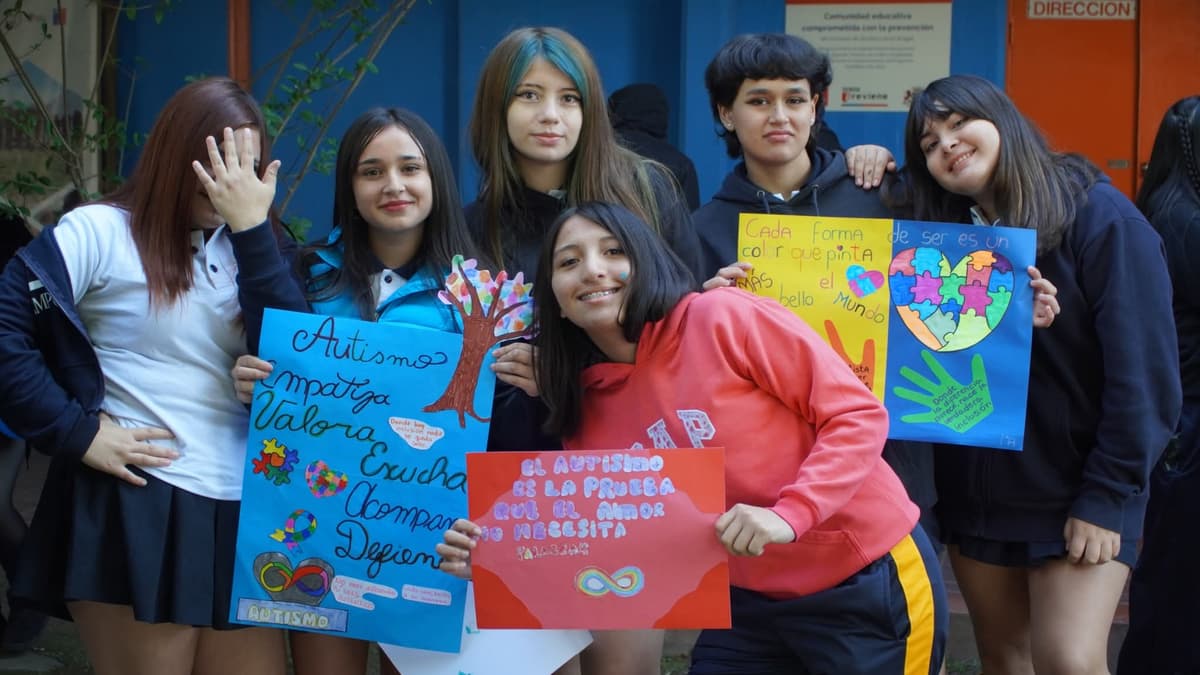 Liceo Eduardo Charme marcha por el Día Mundial de la Concienciación sobre el Autismo en San Fernando — foto 17