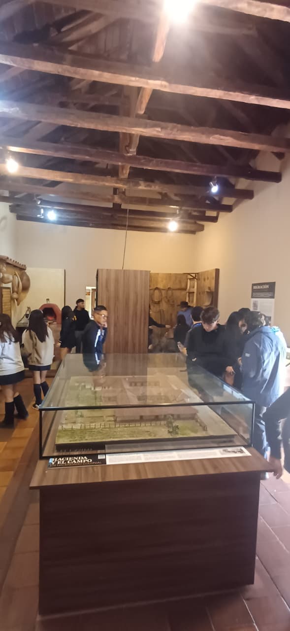 Estudiantes de Turismo del Liceo Eduardo Charme visitan el Museo Lircunlauta en San Fernando — foto 5