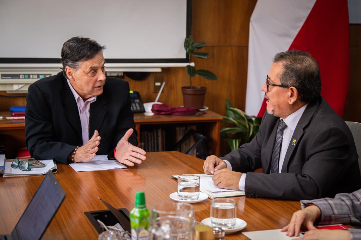 Liceo Eduardo Charme y Municipalidad de San Fernando firman compromisos por una Educación Pública de Calidad